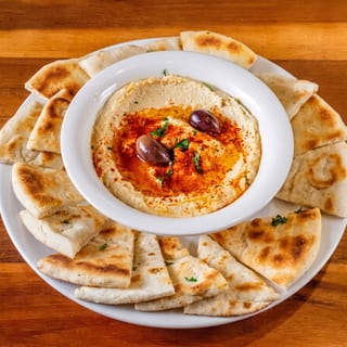 HOMEMADE HUMMUS With 2 Pita